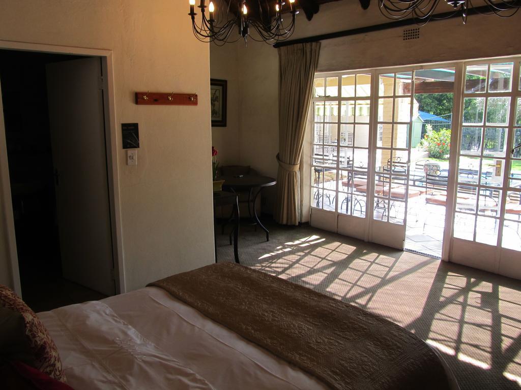 Thatchfoord Lodge Johannesburg Exterior photo