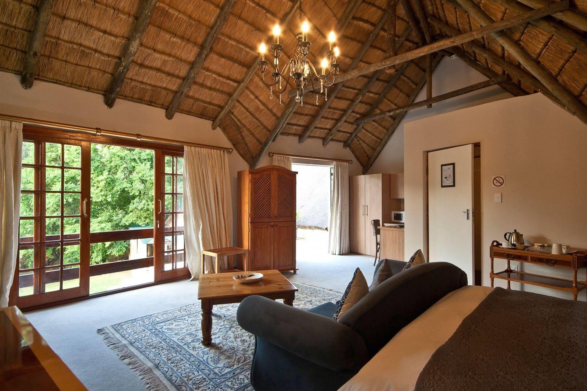 Thatchfoord Lodge Johannesburg Exterior photo